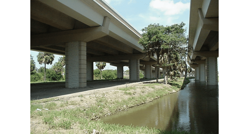 Los Tomates / Matamores III International Crossing