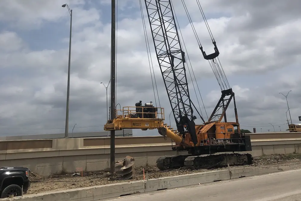 Five Overlapping Projects Improve I-10 Pavement and Congestion on San Antonio’s East Side